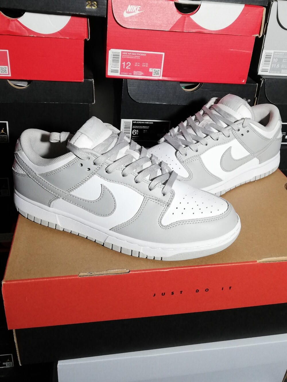 NIKE DUNK RETRO WOMEN'S US SIZE 8.5 GREAT CONDITION